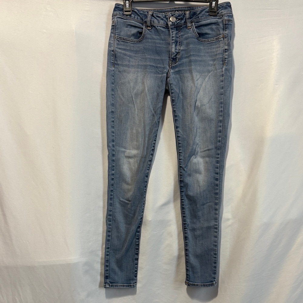 American Eagle Outfitters Medium Wash Skinny Jeans